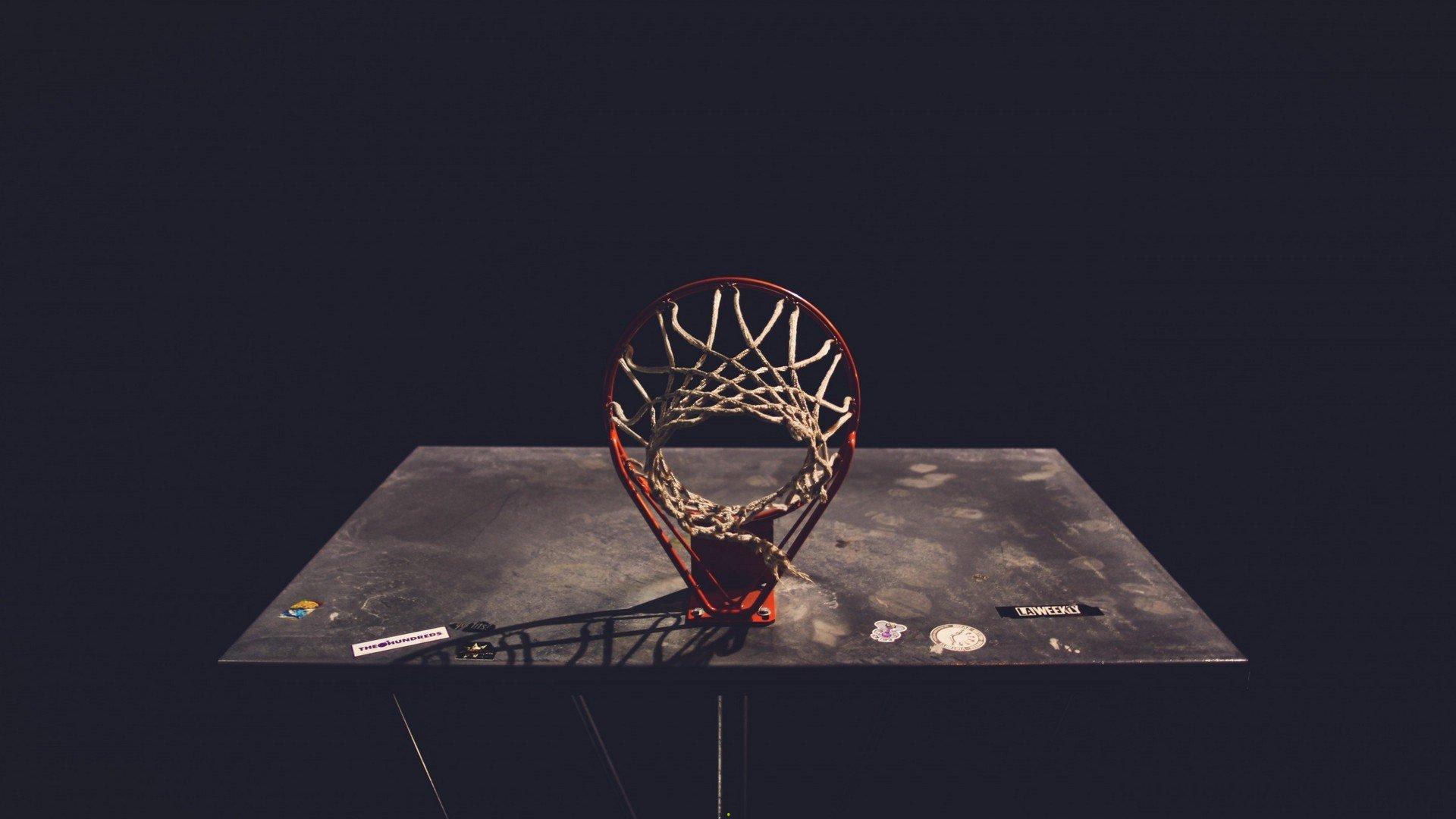 C罗梅开二度助球队逆转,传奇生涯再添辉煌篇章